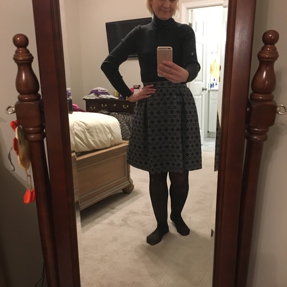 EMME Marella Cute box-pleated skirt - Picture 5 of 5